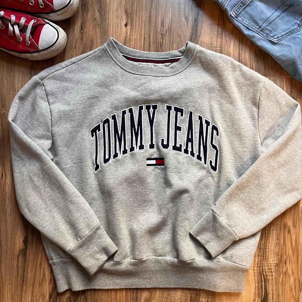 Gender neutral, gray, Tommy Hilfiger crewneck.